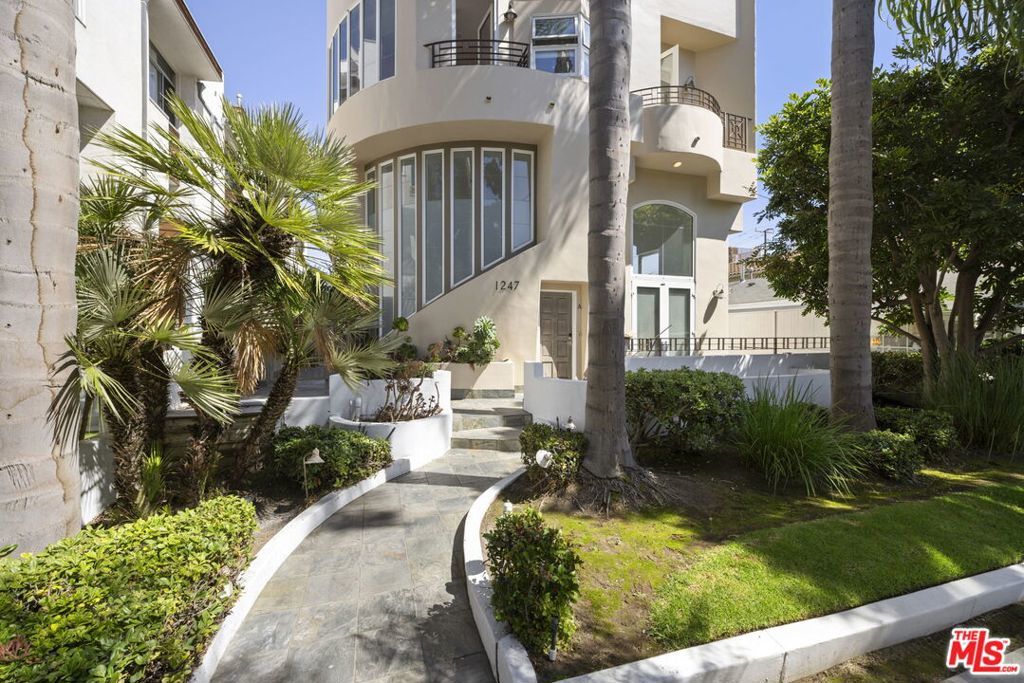 Photo of Listing #25595795