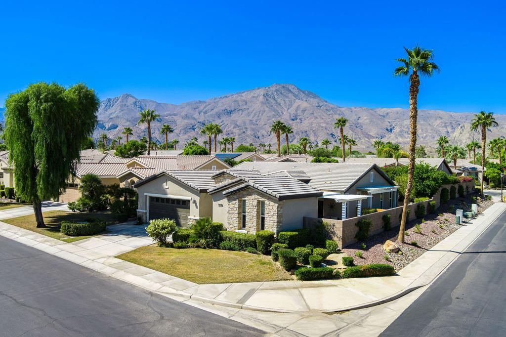 60119 Honeysuckle Street, La Quinta