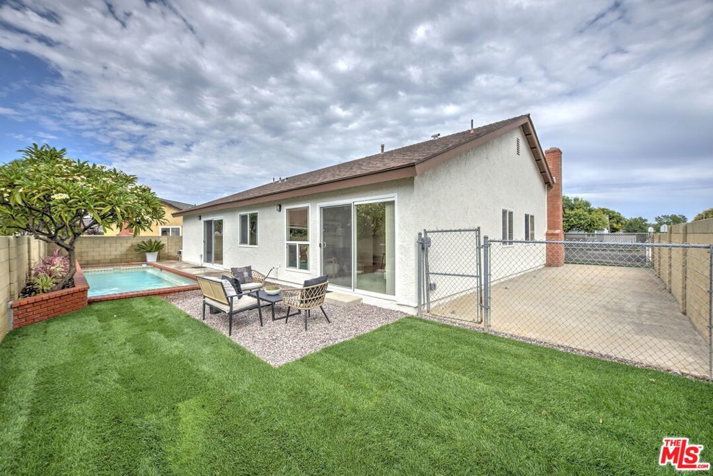 Photo of Listing #25597971