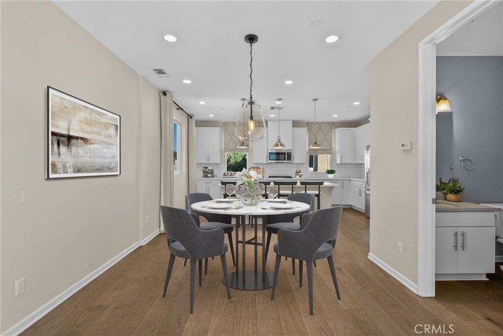 Photo of Listing #SR25224893