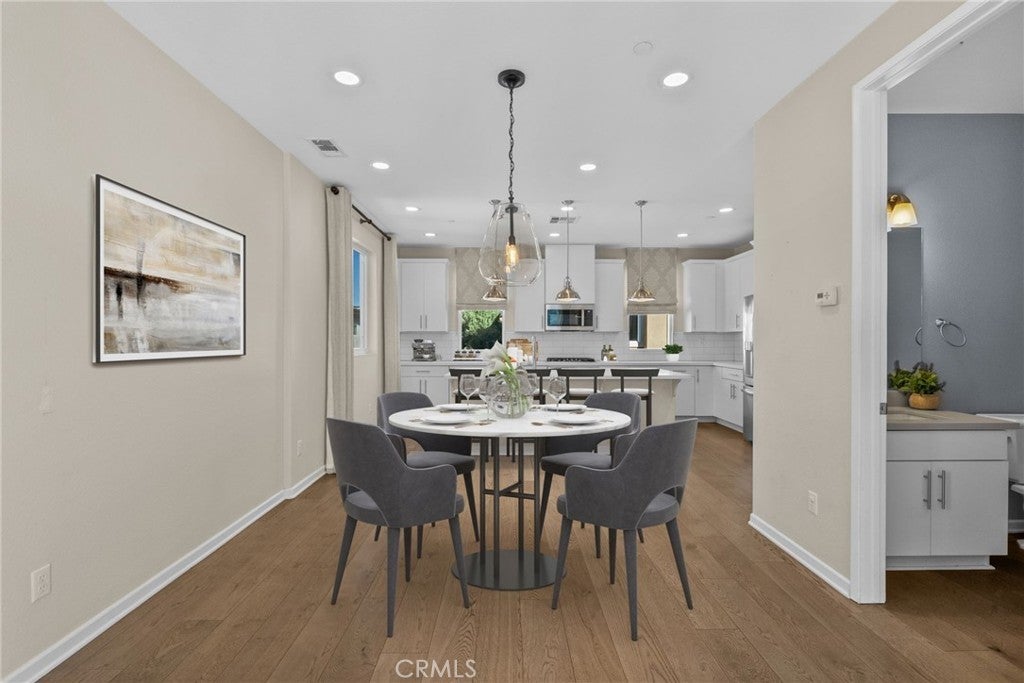 Photo of Listing #SR25224893