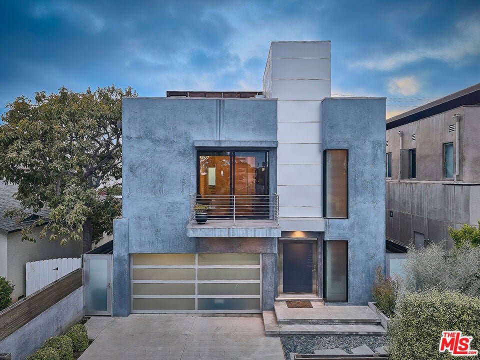 Photo of Listing #25597421