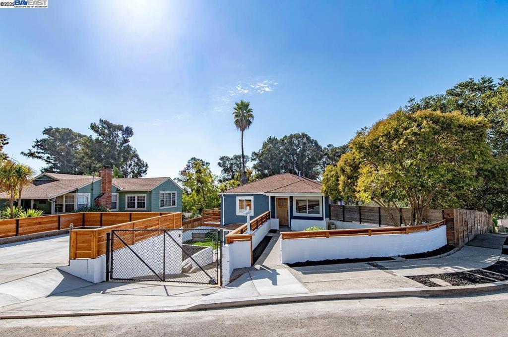 Photo of Listing #41112960