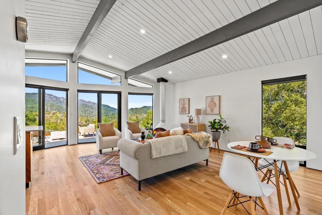 Photo of Listing #ML82023082