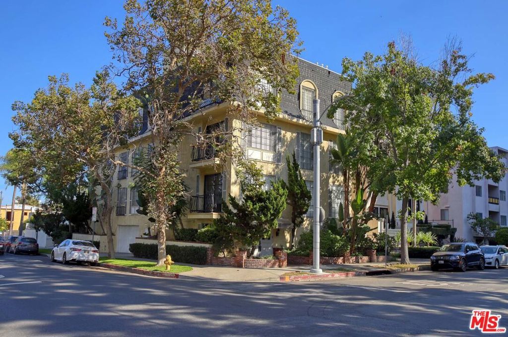 Photo of Listing #25597215