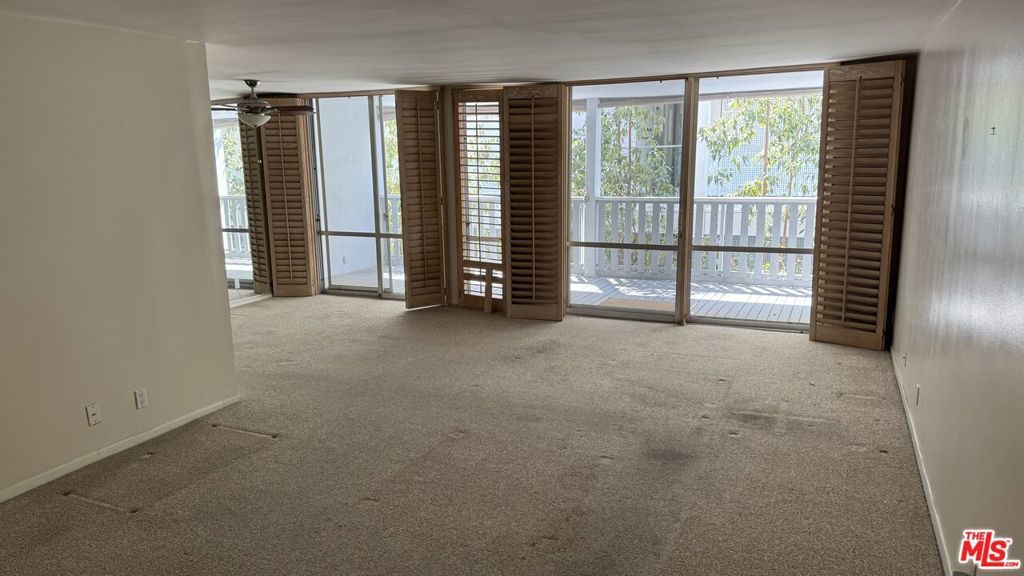 Photo of Listing #25590965