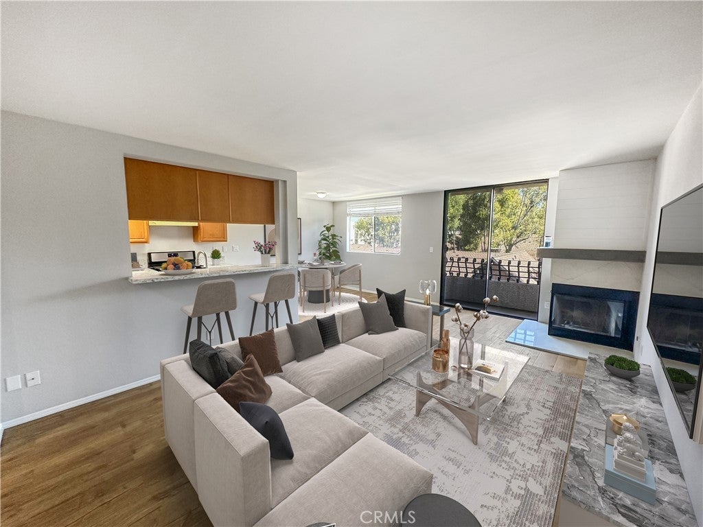 Photo of Listing #SB25225458