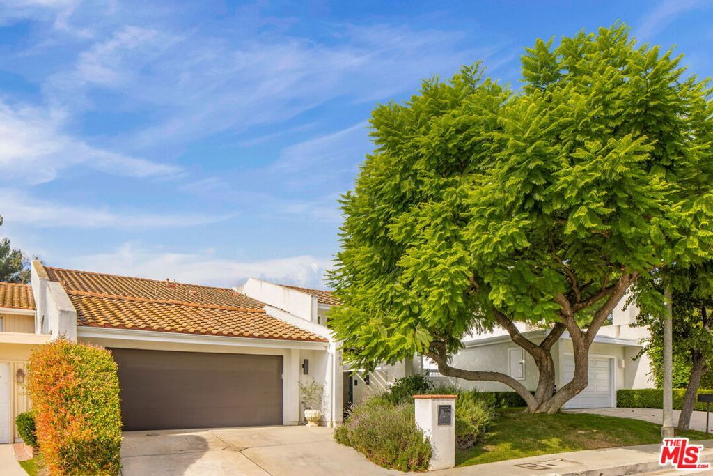 Photo of Listing #25598807