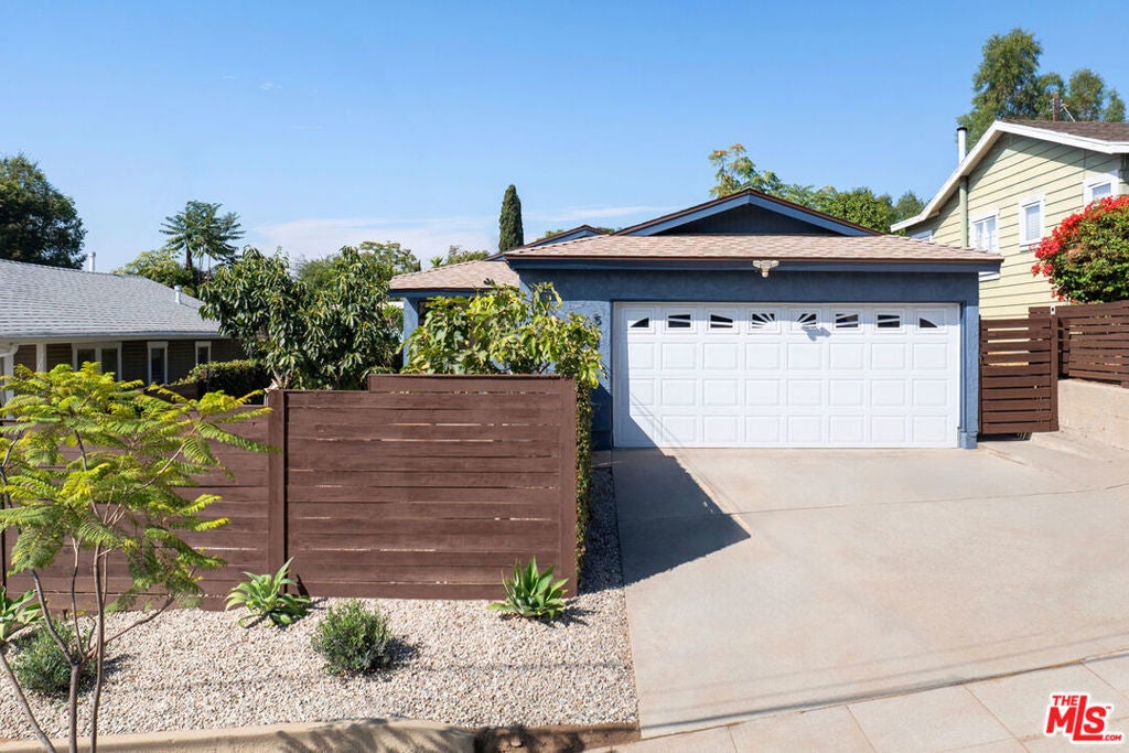 Photo of Listing #25596841