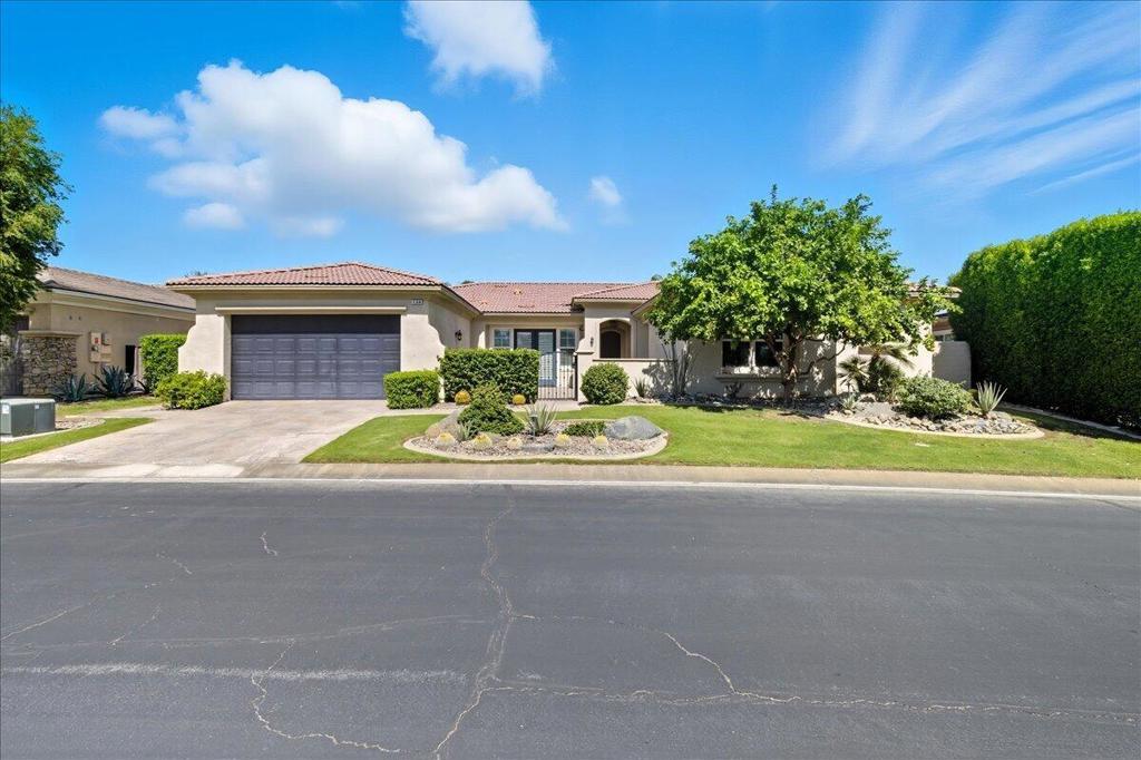 130 Brenna Lane, Palm Desert