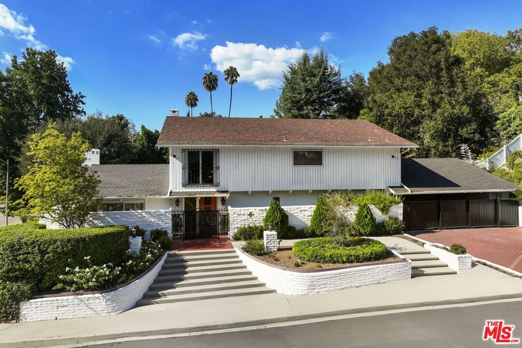 Photo of Listing #25597301