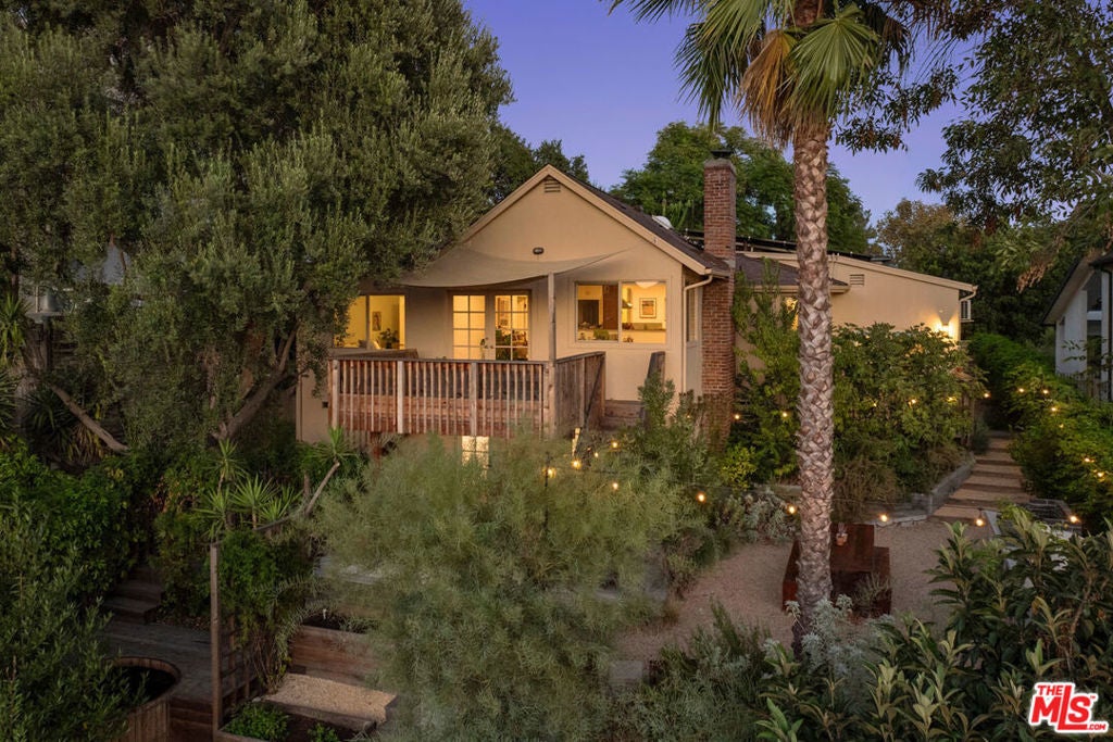 Photo of Listing #25592565