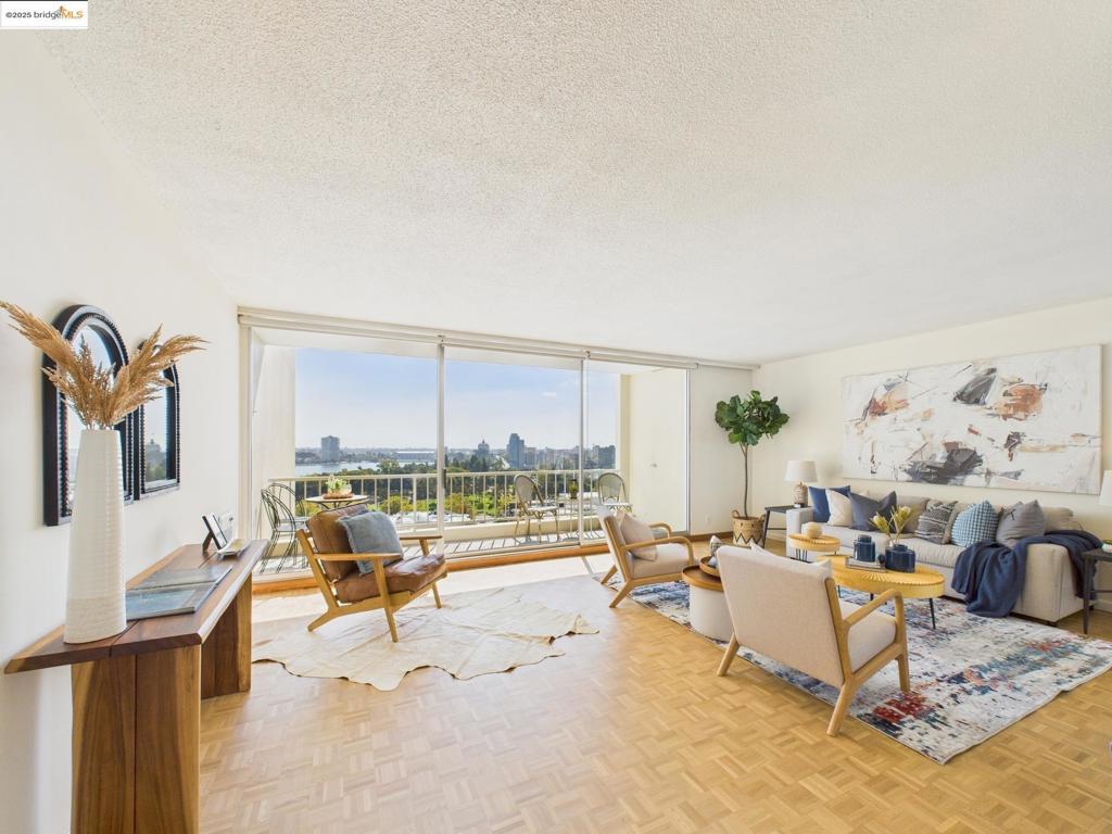 Photo of Listing #41113176