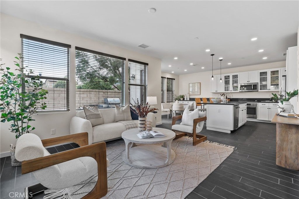 Photo of Listing #OC25227027