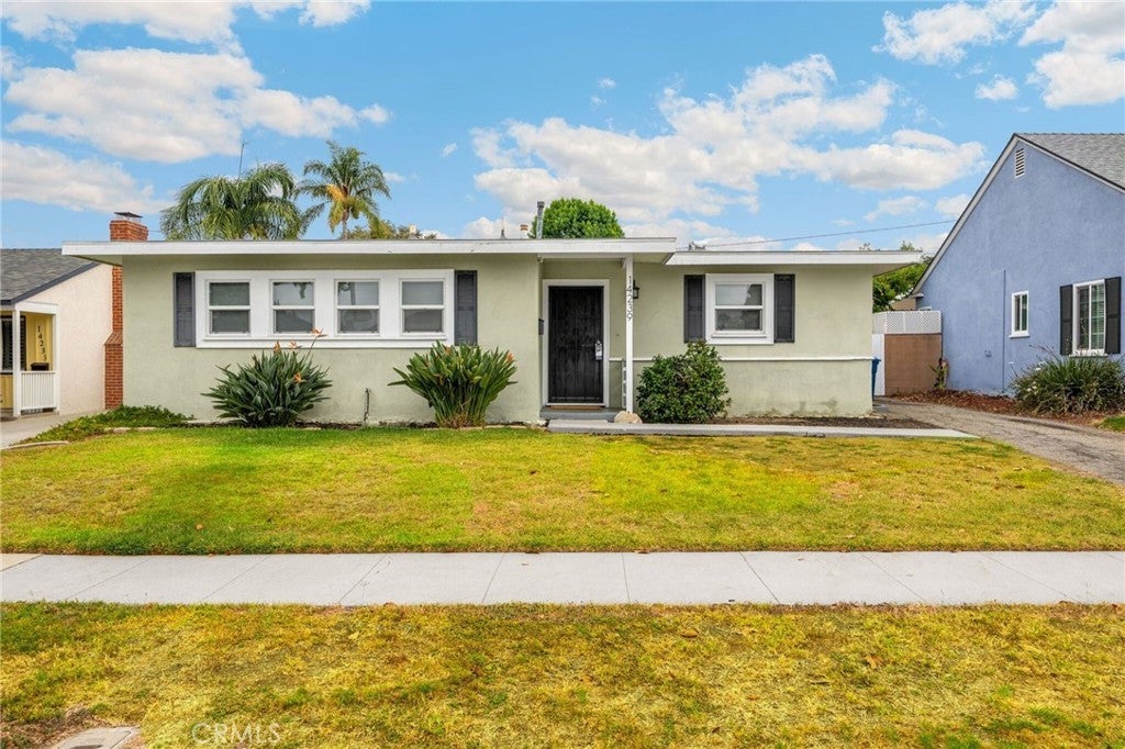 Photo of Listing #PW25226800