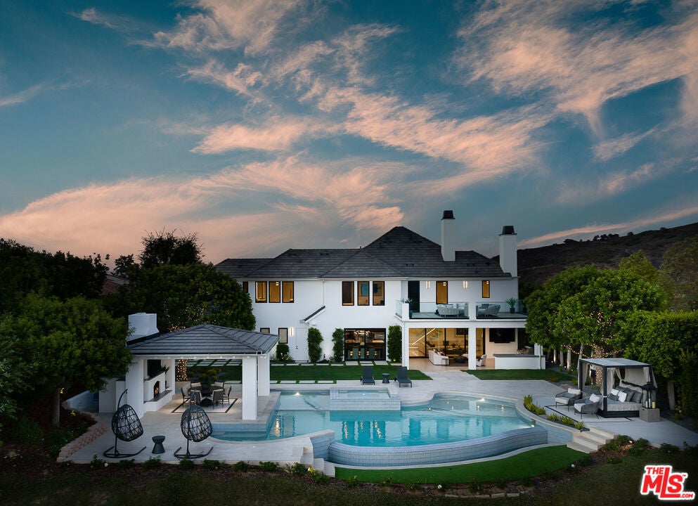 Photo of Listing #25599315