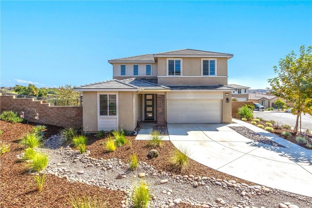 Photo of Listing #IV25228709