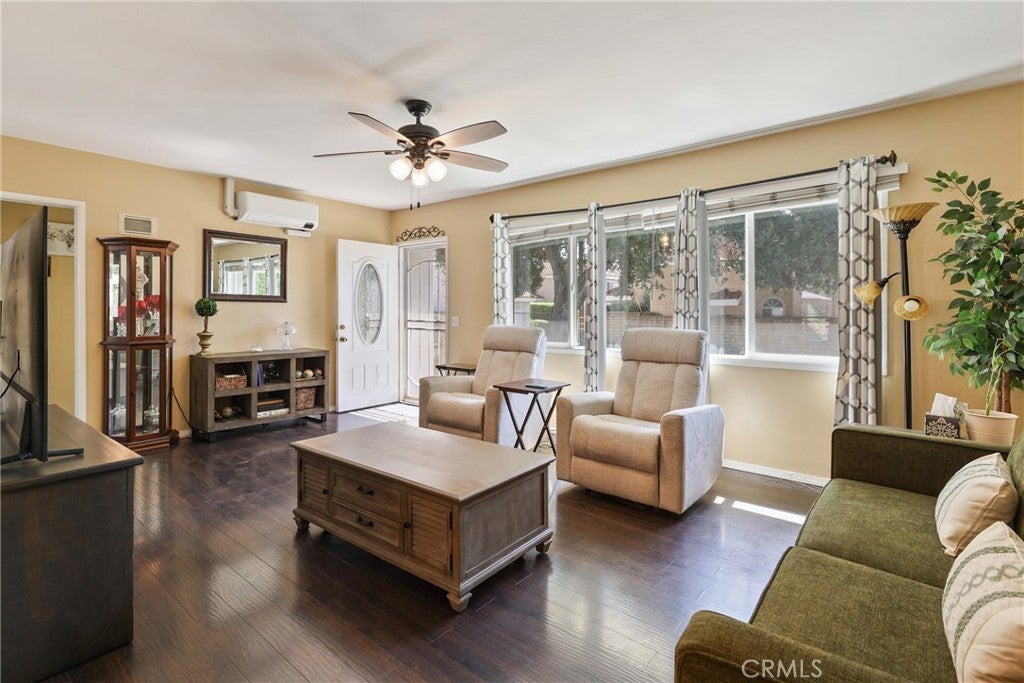 Photo of Listing #CV25229141