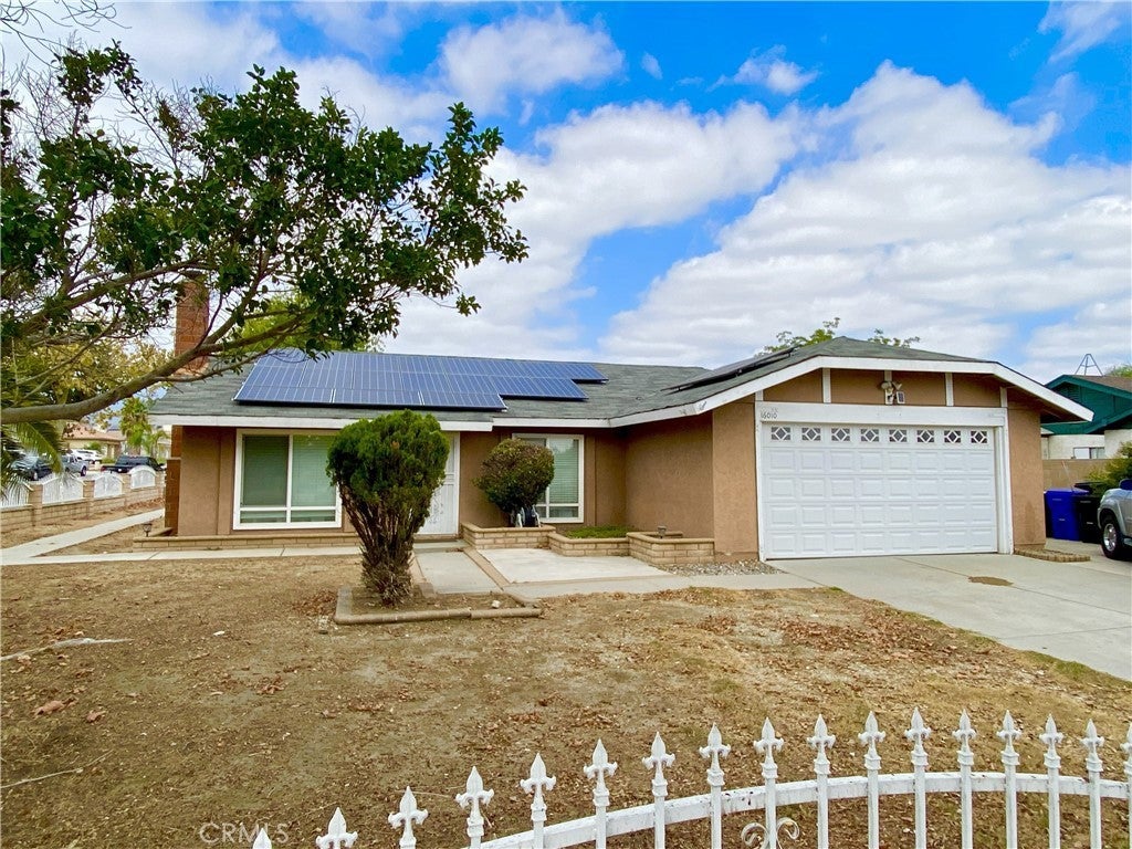 Photo of Listing #DW25229242