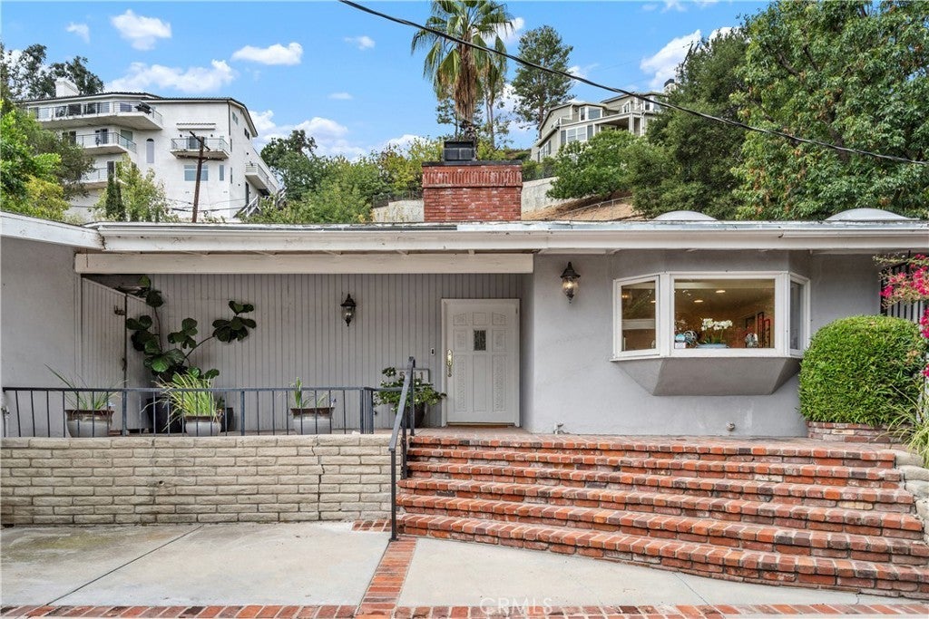 Photo of Listing #SR25227777