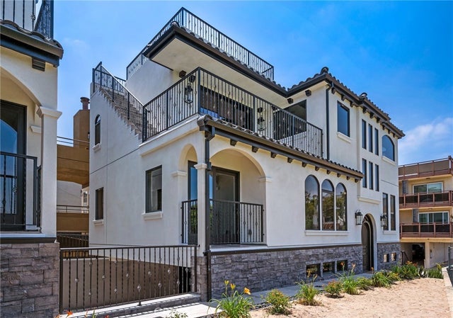 856 Cypress Avenue, Hermosa Beach.