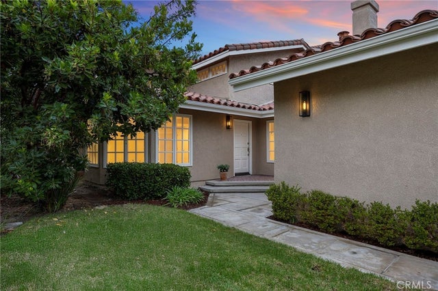 33 W Malaga Place, Manhattan Beach.