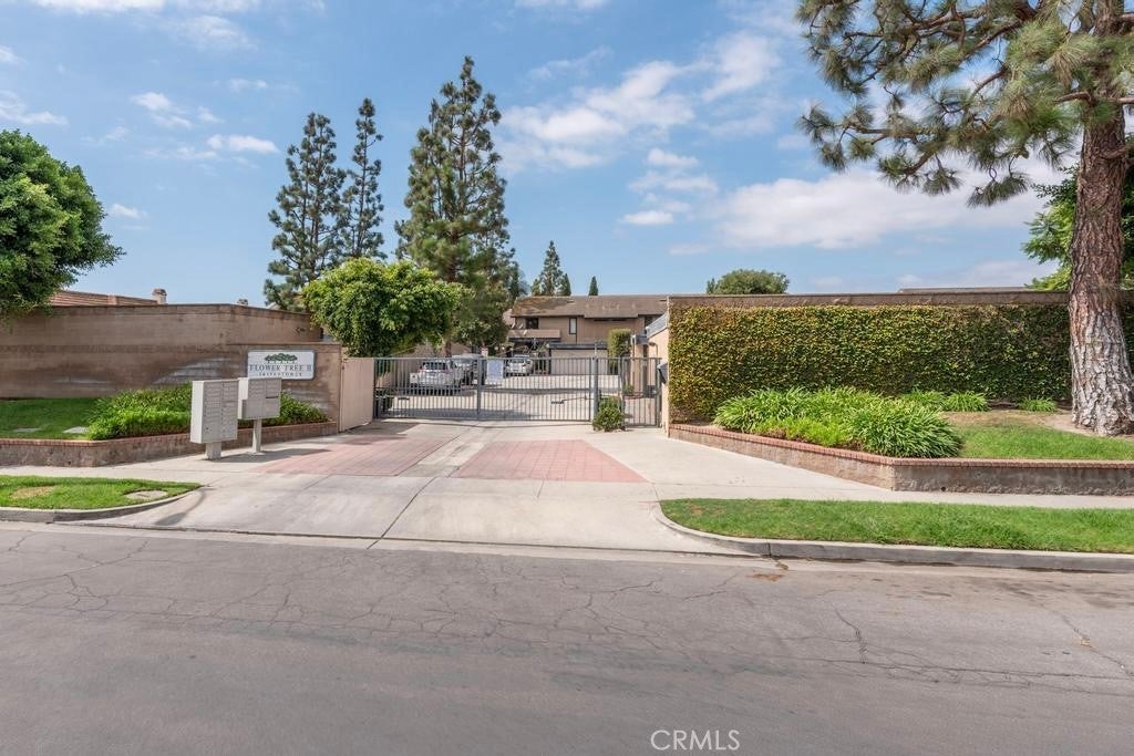 Photo of Listing #OC25228517