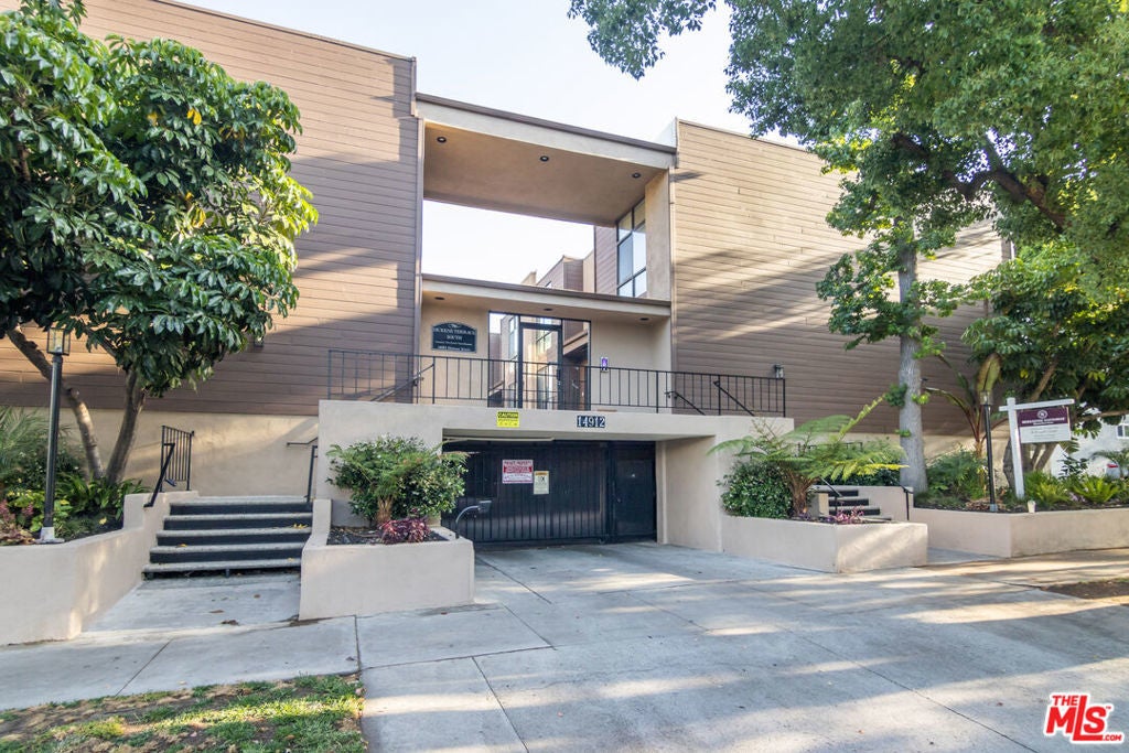 Photo of Listing #25598695