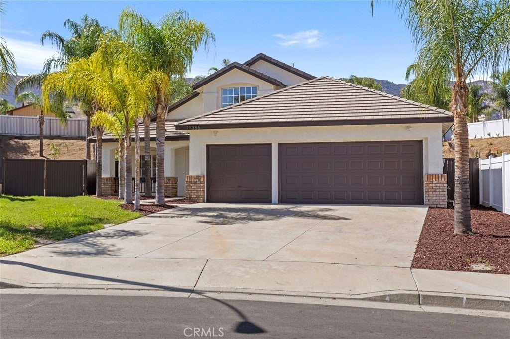 Photo of Listing #IV25229866