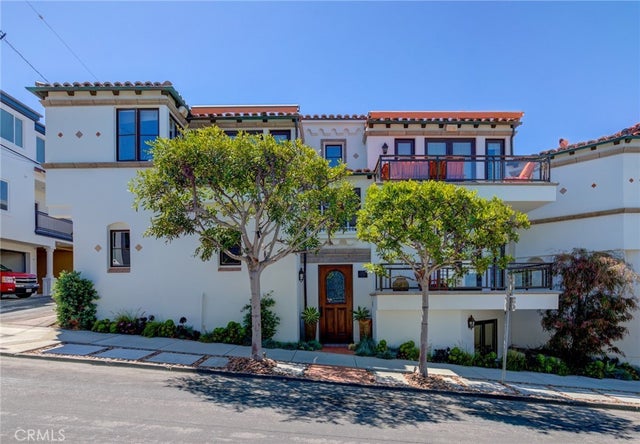 99 Bayview Drive, Manhattan Beach.