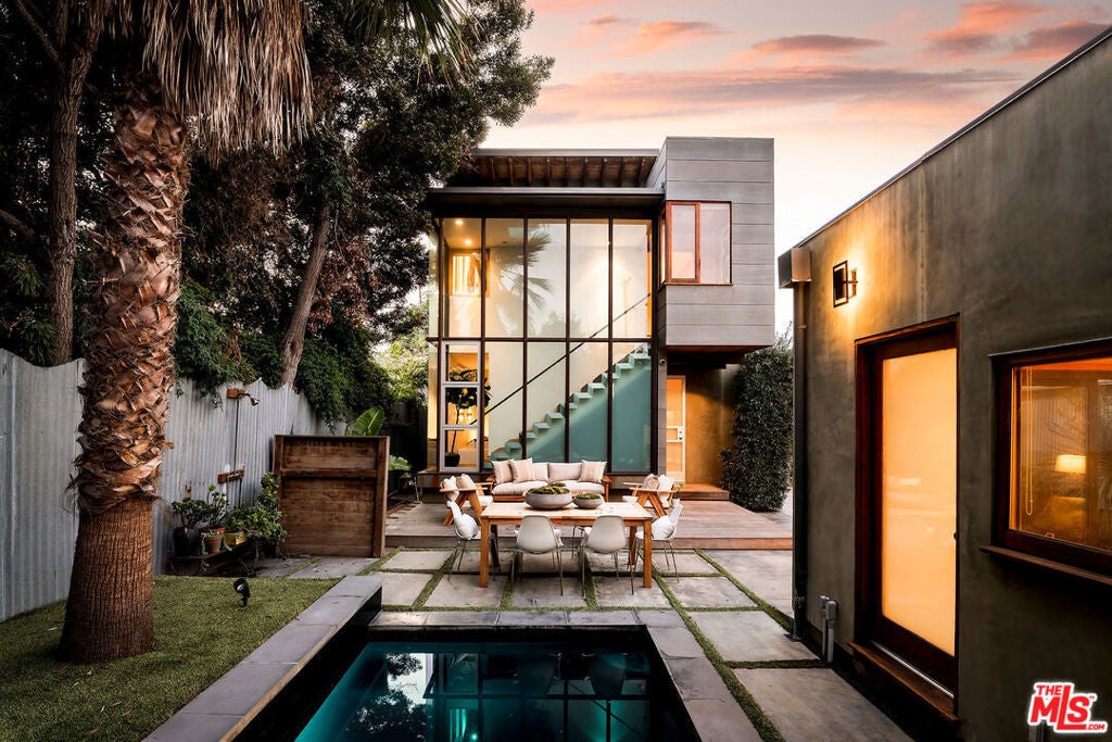 Photo of Listing #25600233