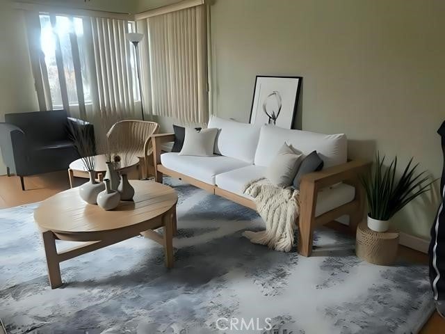 Photo of Listing #RS25229900