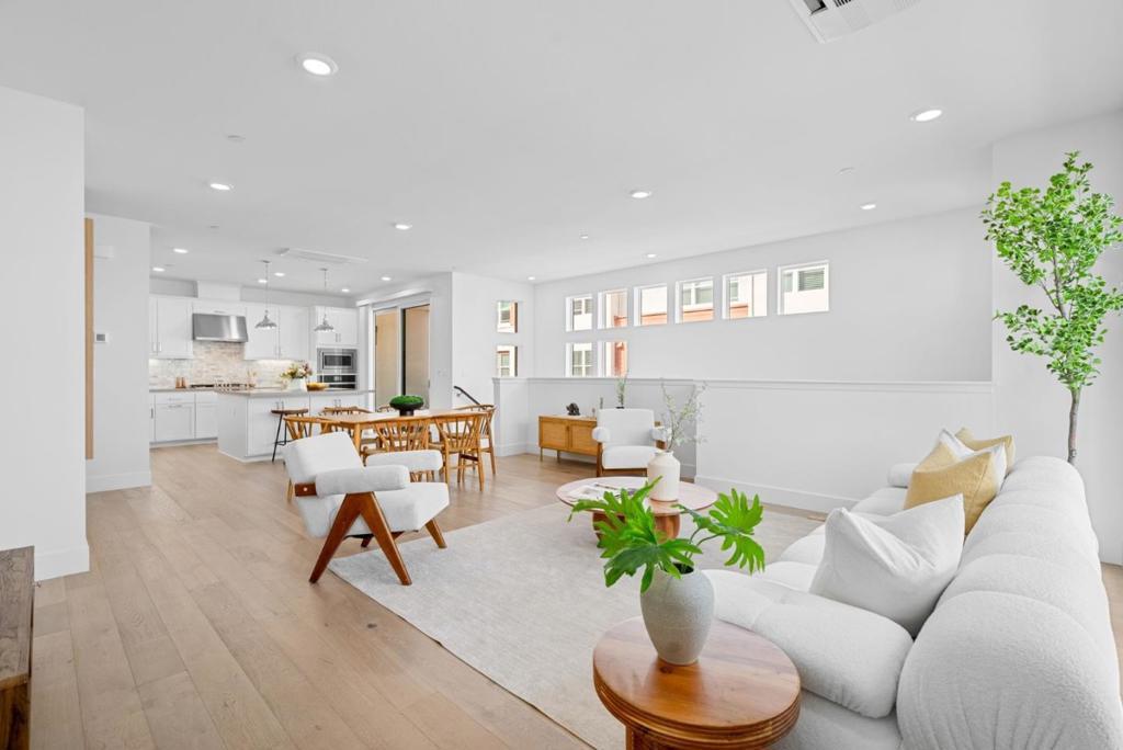 Photo of Listing #ML82023476