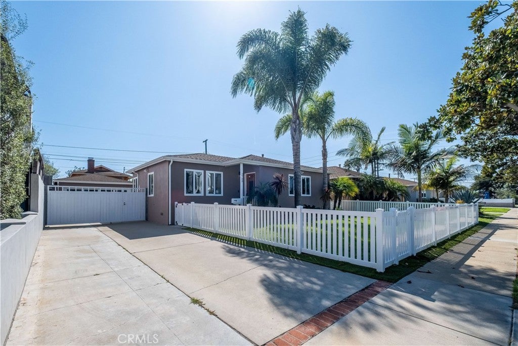 Photo of Listing #SB25229941