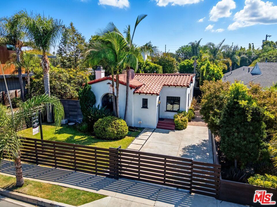 Photo of Listing #25600335