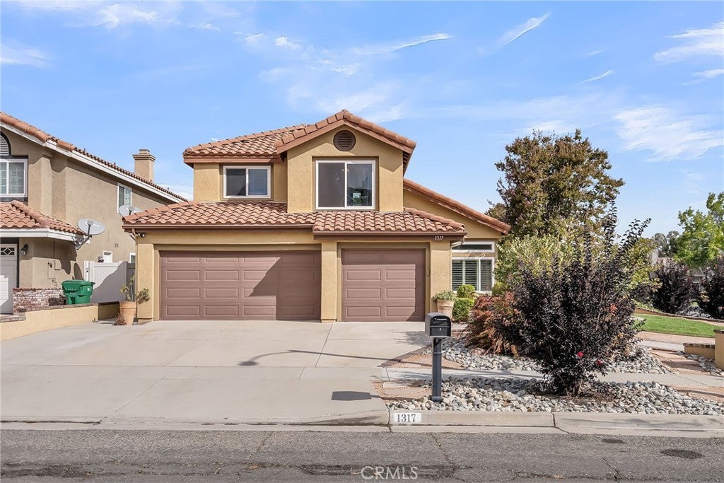 Photo of Listing #IV25230293