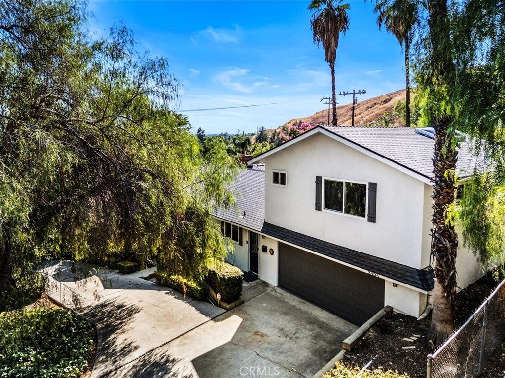 Photo of Listing #IV25229588