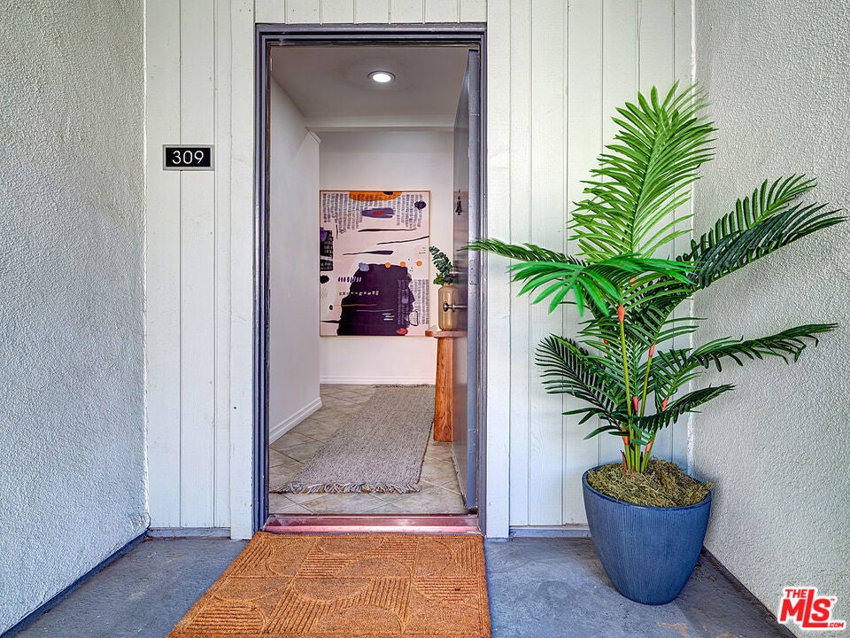 Photo of Listing #25600419