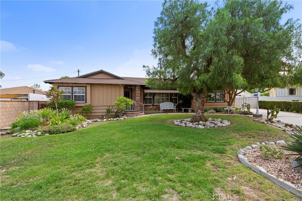 Photo of Listing #PW25229194