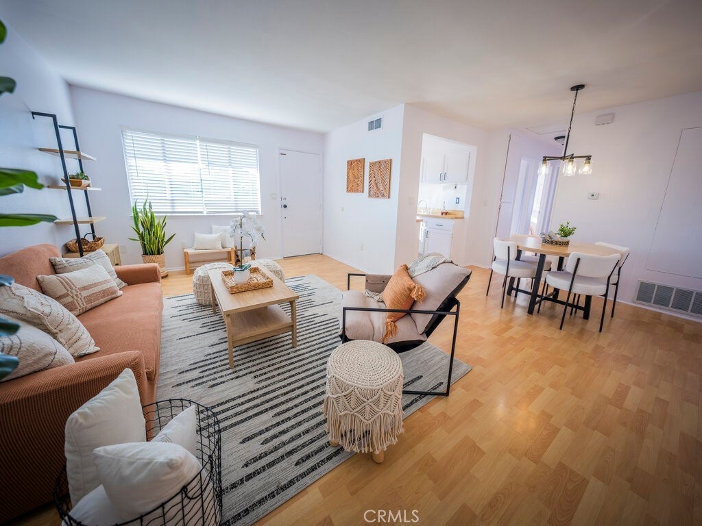 Photo of Listing #NP25229873