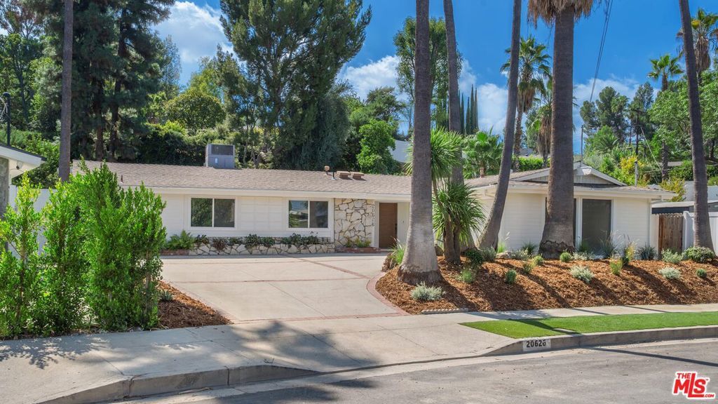 Photo of Listing #25600521