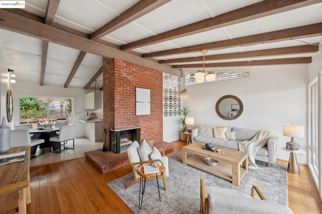 Photo of Listing #41113502