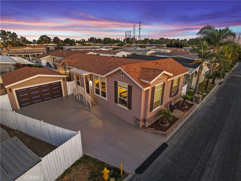 Photo of Listing #PW25230651