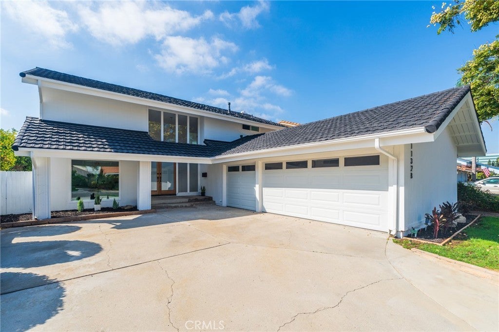 Photo of Listing #RS25230817