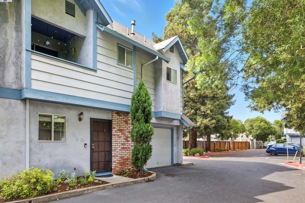 Photo of Listing #41113523