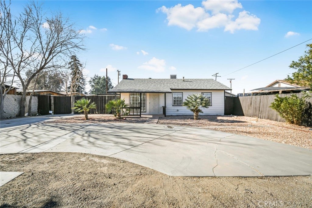 Photo of Listing #SR25230985