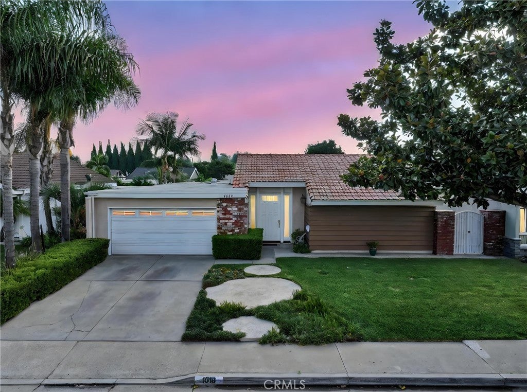 Photo of Listing #OC25231008