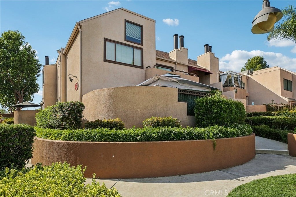 Photo of Listing #CV25231307