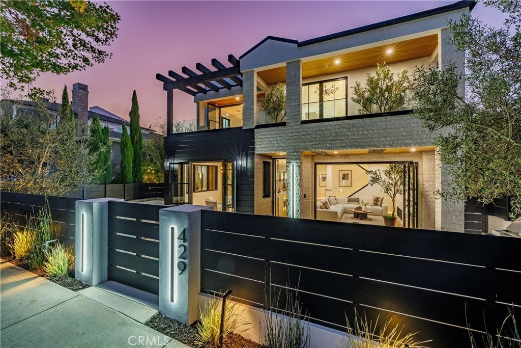 Photo of Listing #NP25229808