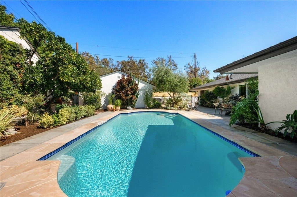 Photo of Listing #PW25230262